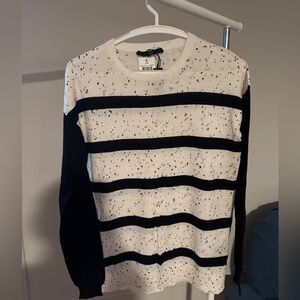 Long sleeve sweatshirt